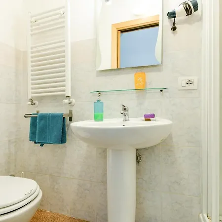Angolo99 Bed & Breakfast 3*